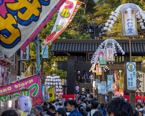 Oeshiki_at_Ikegami_Honmonji_Temple